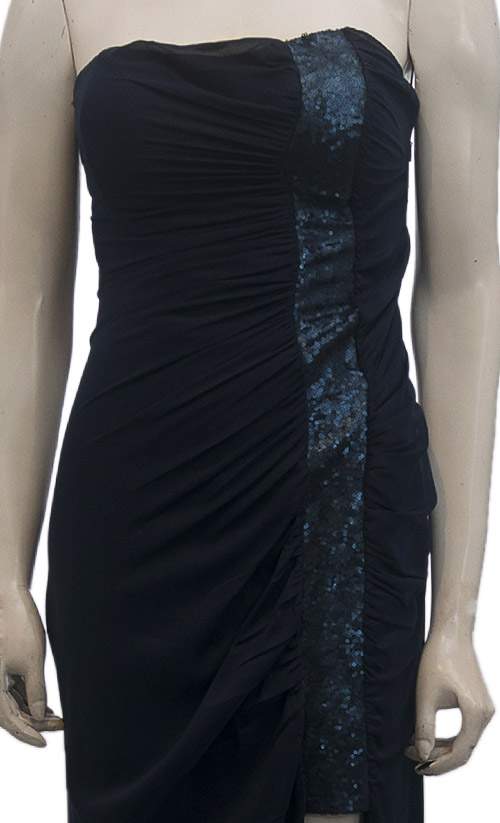 Vestido Longo com fenda, detalhe em paetê e crepe cristal